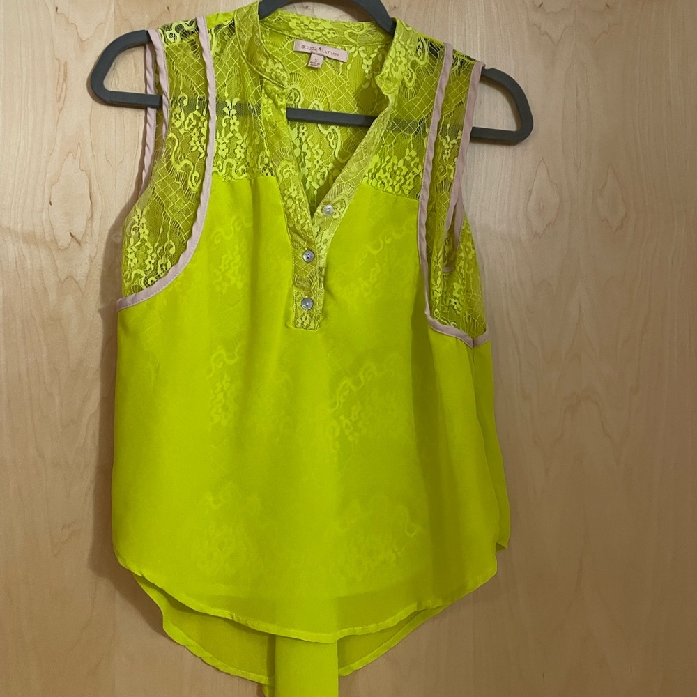 Lime green sleeveless lacy blouse